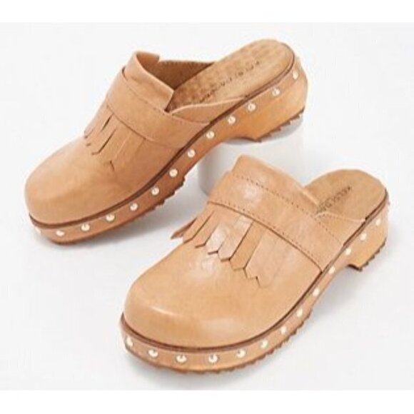 Kelsi Dagger Leather Studded Wooden Bottom Hobby Clogs Mules Tan Size 6 NEW - Picture 1 of 6